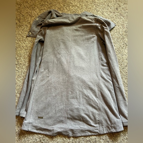 Lululemon sweater/wrap - Picture 2 of 2
